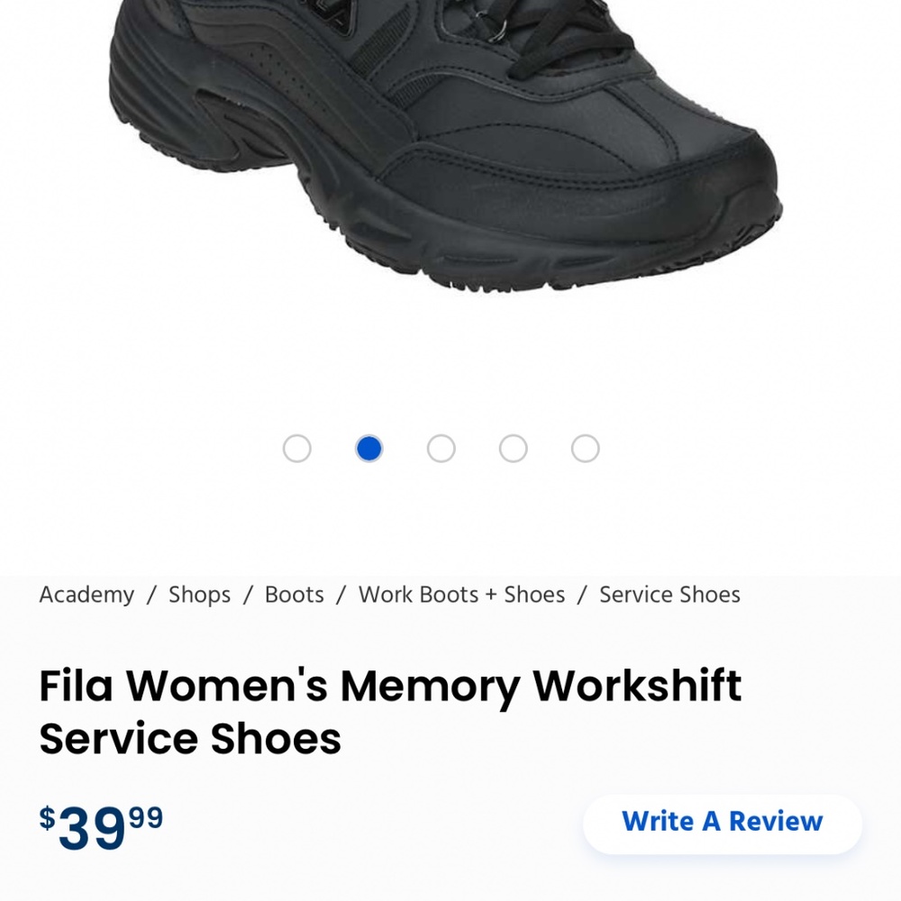 Non slip tennis shoes